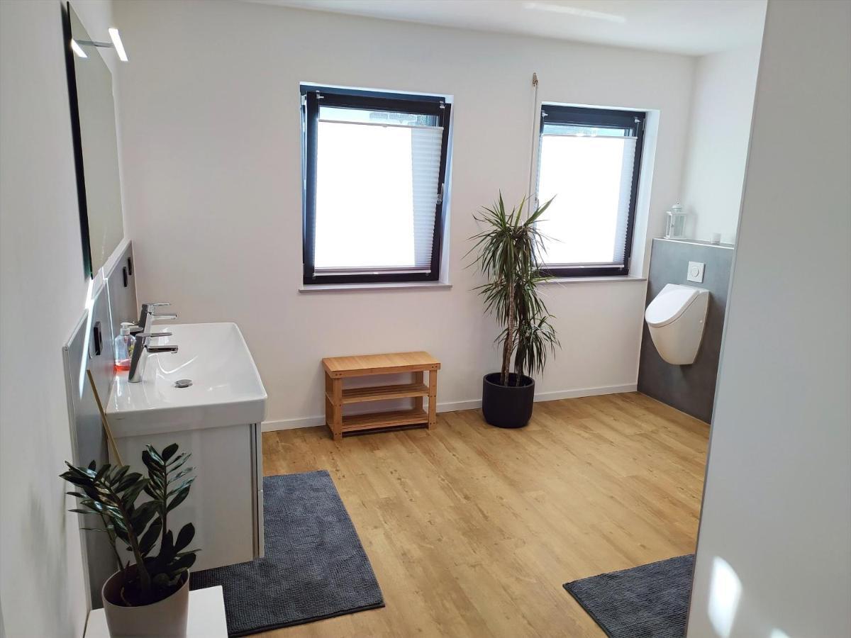 Fewo Wildflecken - Ferienwohnung Rhoen Neubau 2021 Esterno foto